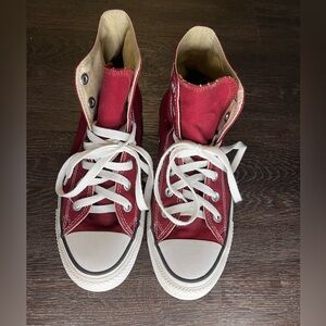 Maroon High top Converses - Slightly Used